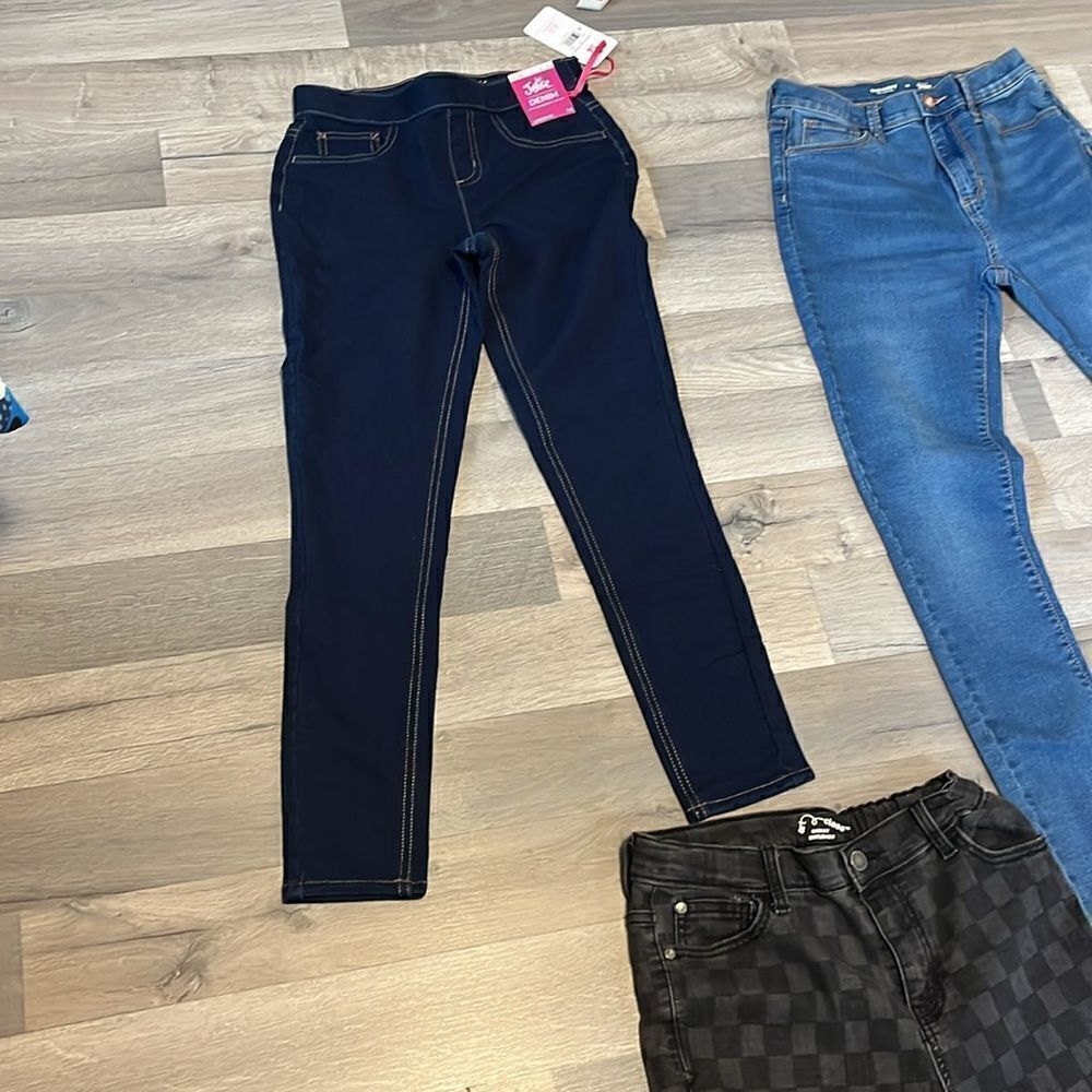 Girls Jean bundle - Picture 8 of 8
